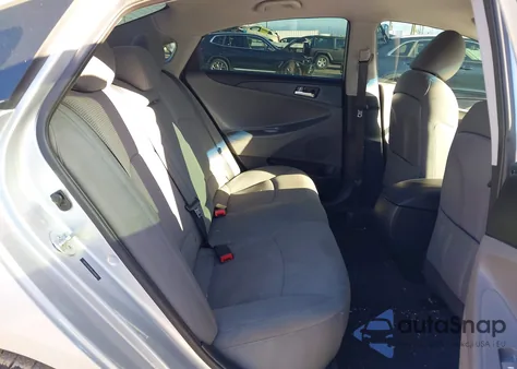 2013 Hyundai Sonata Gls z USA, uszkodzony, nr VIN 5NPEB4AC8DH660666